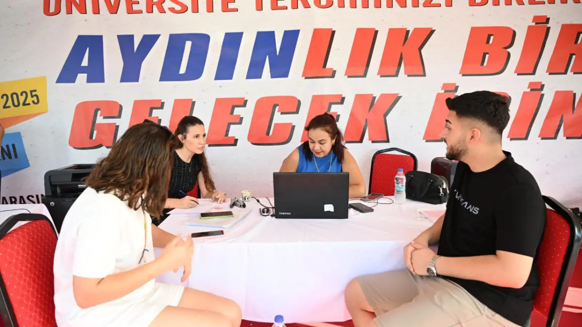 Tercih tırı üniversite adaylarının hizmetinde