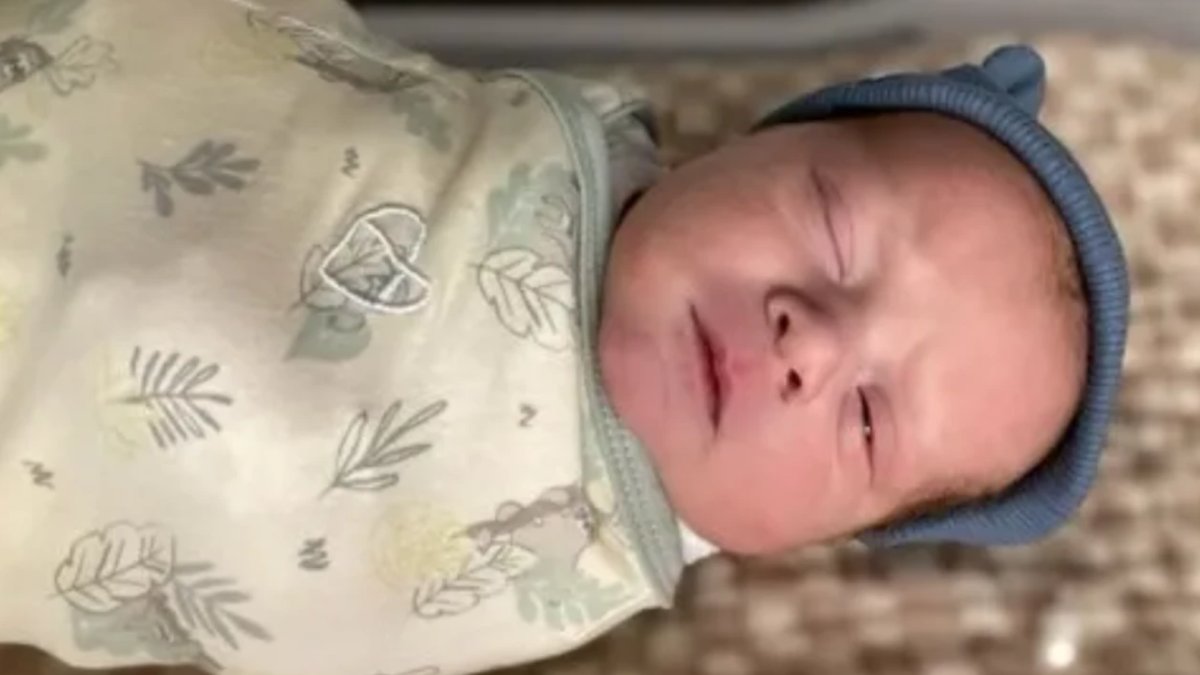 1994'te dondurulmuş embriyodan bebek dünya rekoru kırdı