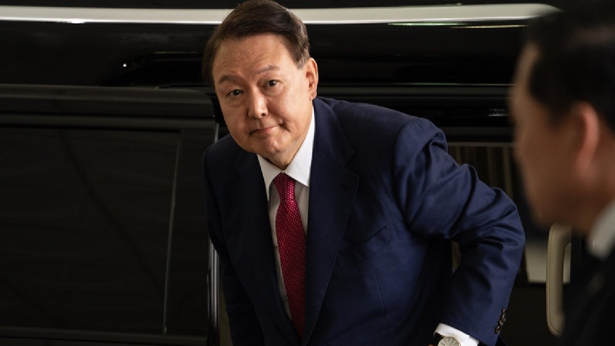 Güney Kore'nin eski lideri Yoon sorguya zorla getirilecek