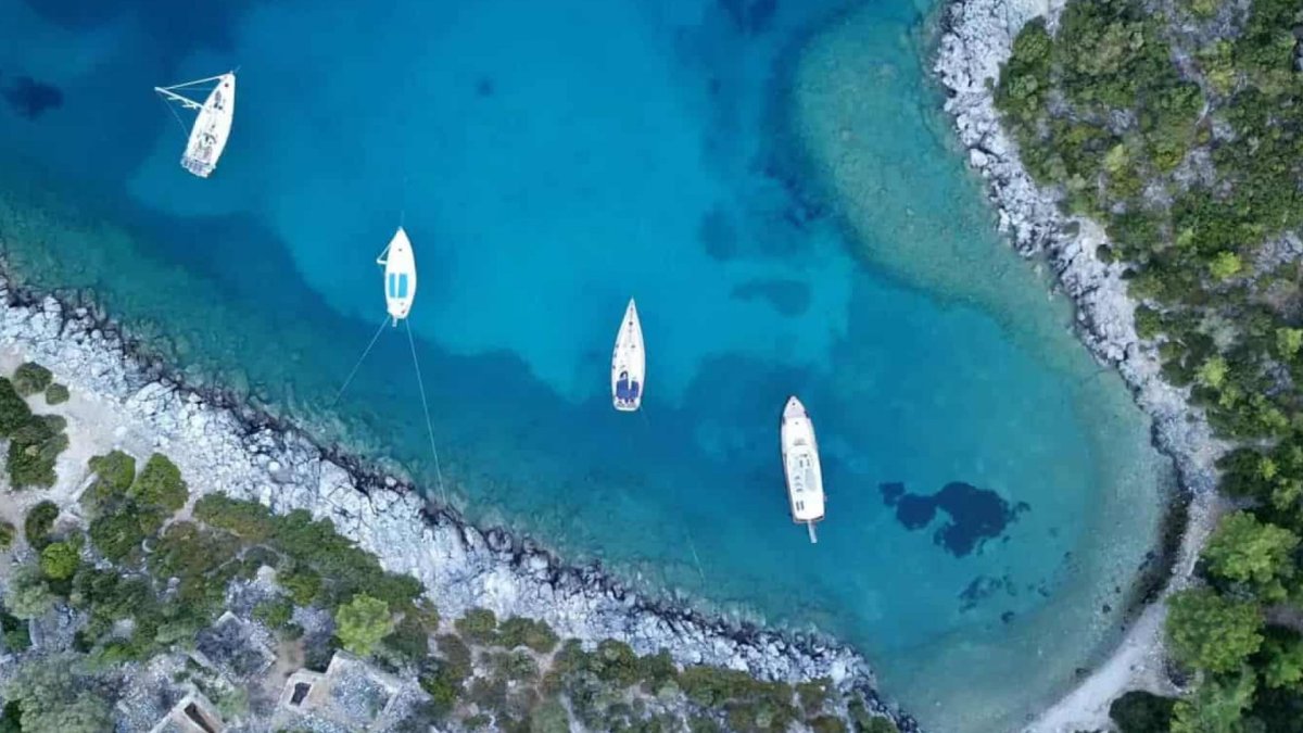 Bodrum'un ünlü destinasyonlarını solda sıfır bırakıyor: Tur şirketlerinin bile unuttuğu Mazı Köyü'nde hayat yavaşlıyor!