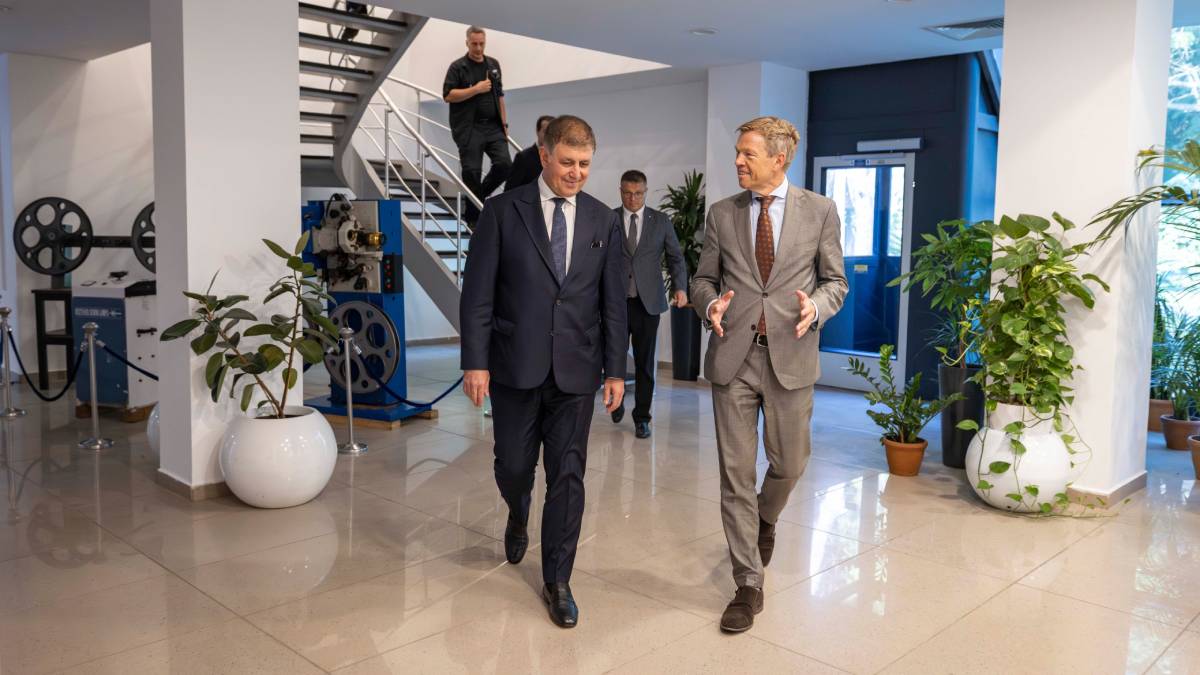 Hollanda Büyükelçisi Wijnands Başkan Tugay’ı ziyaret etti