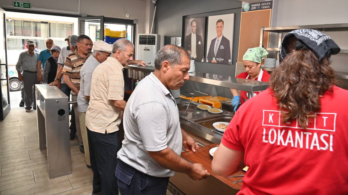 Merhum Başkan Ferdi Zeyrek vefatının 52. gününde dualarla anıldı