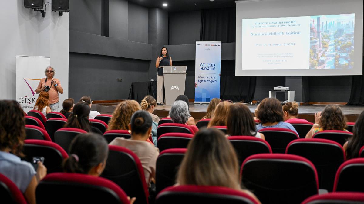 Büyükşehir’in “Gelecek Hayalim” projesi kadınların gücüne güç katacak
