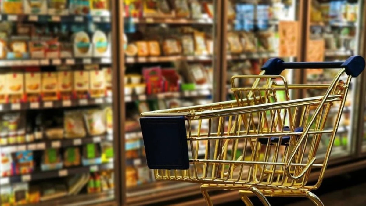 Falafelin içinden domuz eti çıktı: Acilen market raflarından toplatılıyor