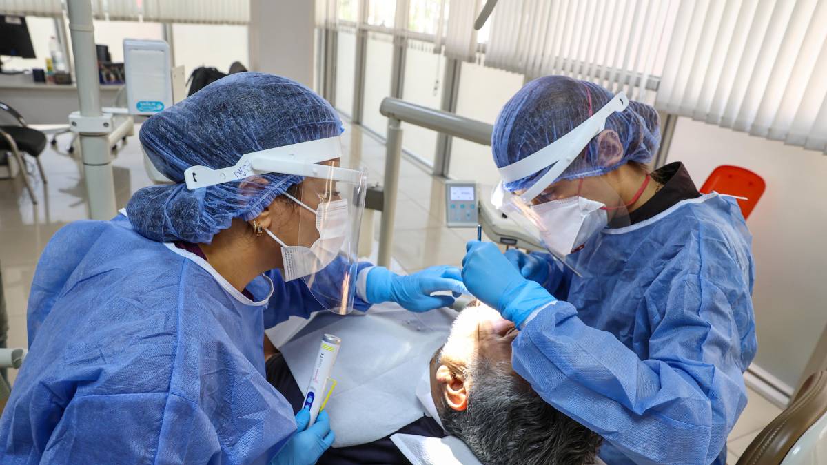 Büyükşehir’den ücretsiz sağlık merkezi hizmeti: 6 ayda 3700 hastaya 14 bin 800 işlem gerçekleştirildi