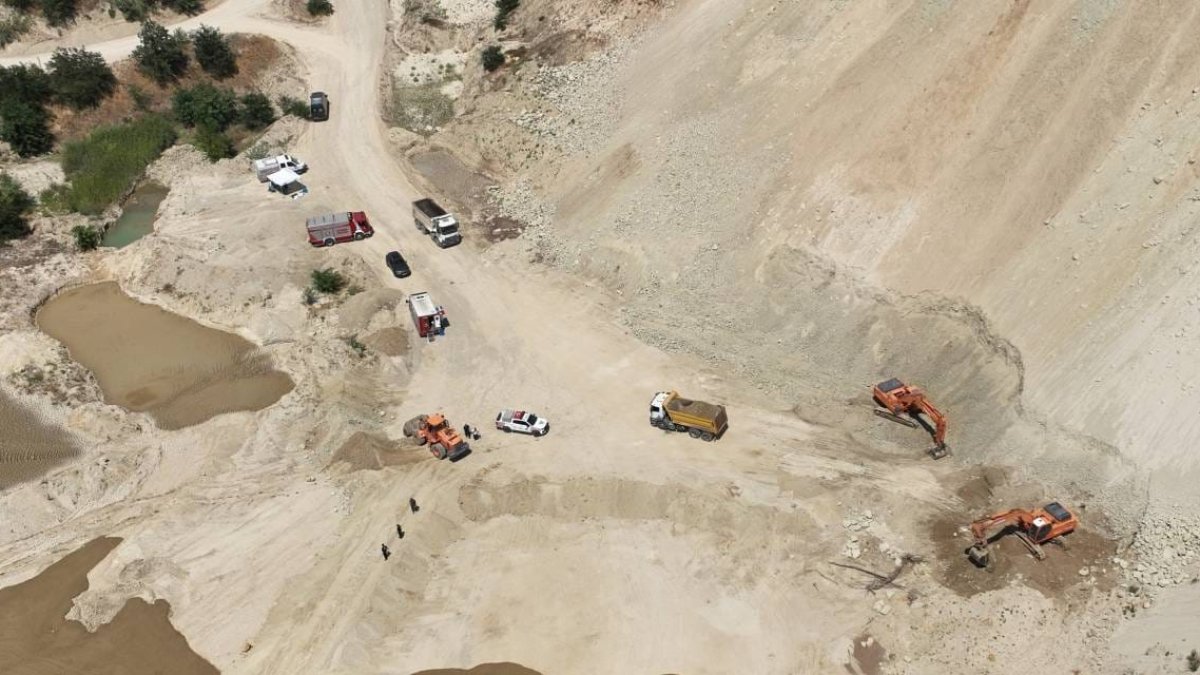 Silivri'de göçük altında kalan işçinin cansız bedenine 4 gün sonra ulaşıldı