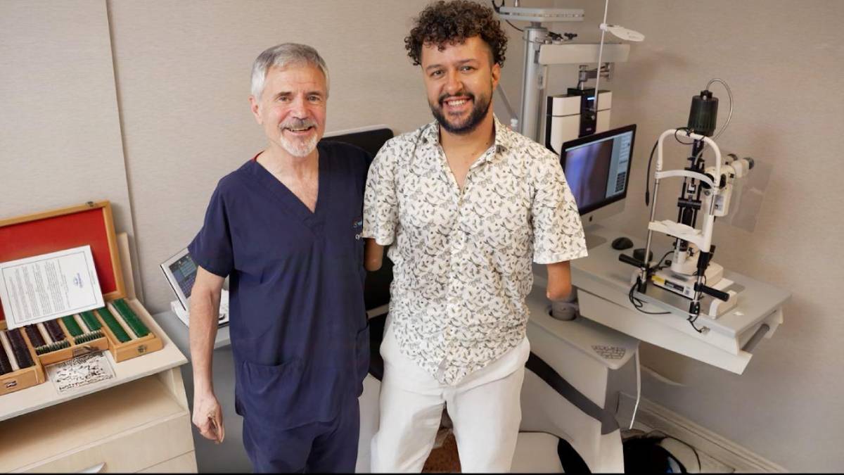 Kornea yapısı cerrahiye uygun olmayan milli sporcu temassız lazerle sağlığına kavuştu