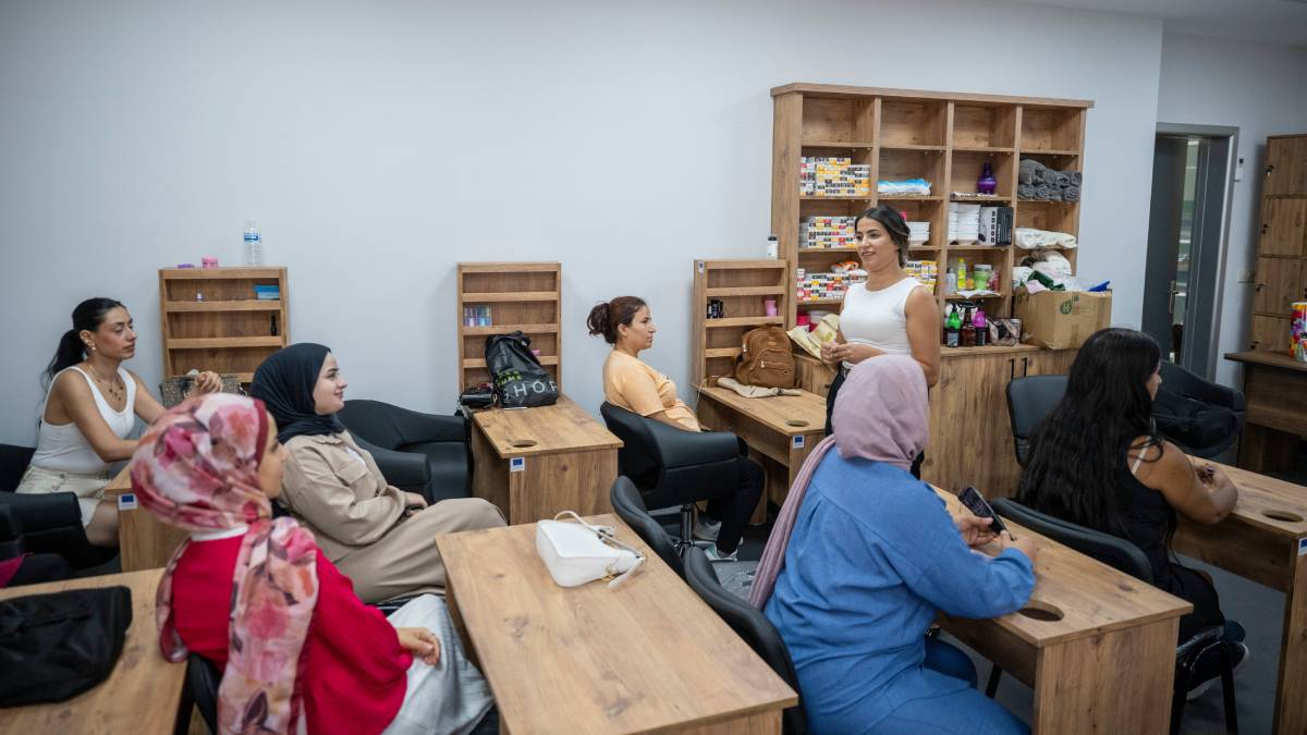 Kendi ayakları üzerinde durmak isteyen kadınlara Büyükşehir’in destekleri sürüyor