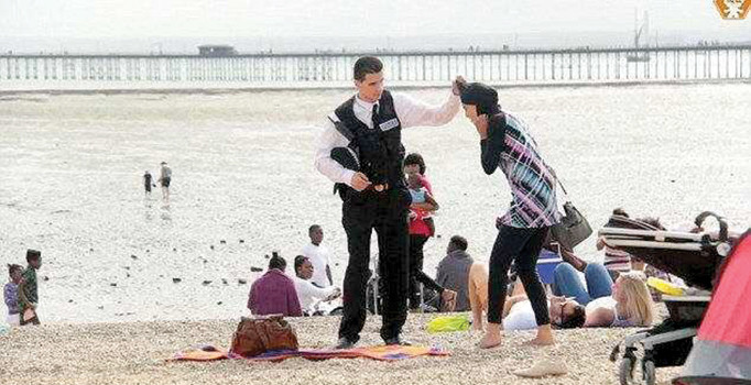 Fransa’da İslamofobi’nin bahanesi laiklik oldu