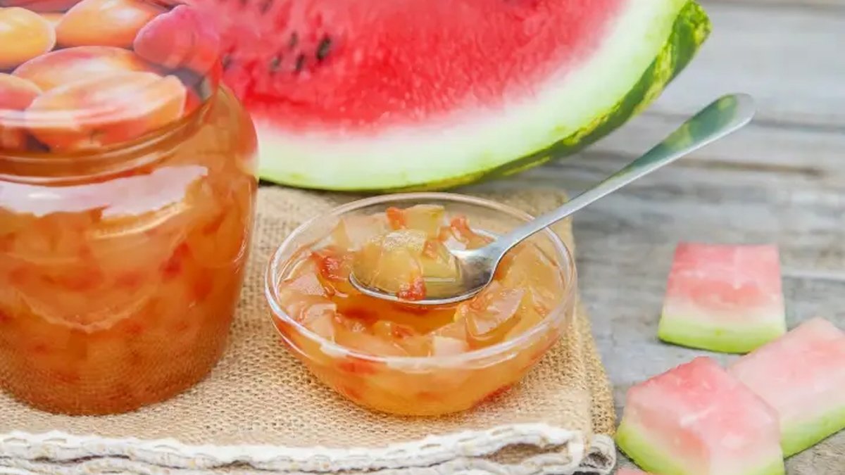 Çöpe gitmesin, kavanoza girsin! Karpuz kabuğundan şaşırtan reçel tarifi