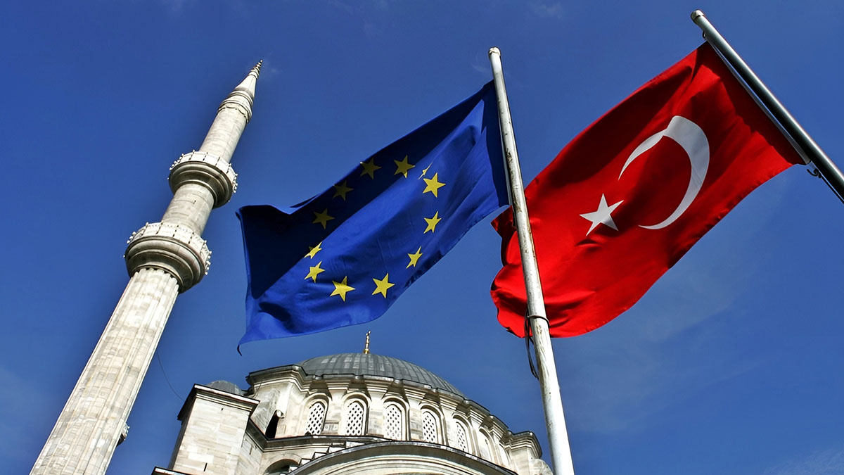 Türkler için Avrupa yolları açıldı: 5 yıla kadar vize imkanı! AB'den Schengen kolaylığı müjdesi