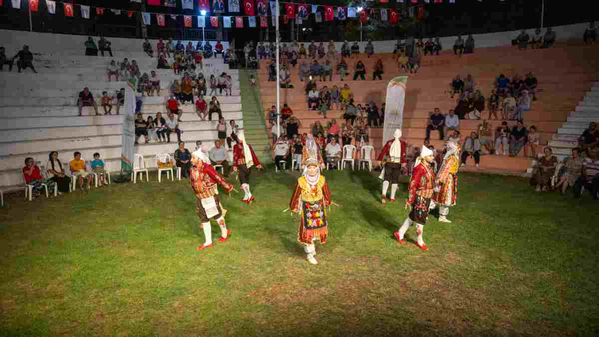 Mersin’de yaz coşkusu Büyükşehir’in ‘Yayla Şenlikleri’ ile başladı