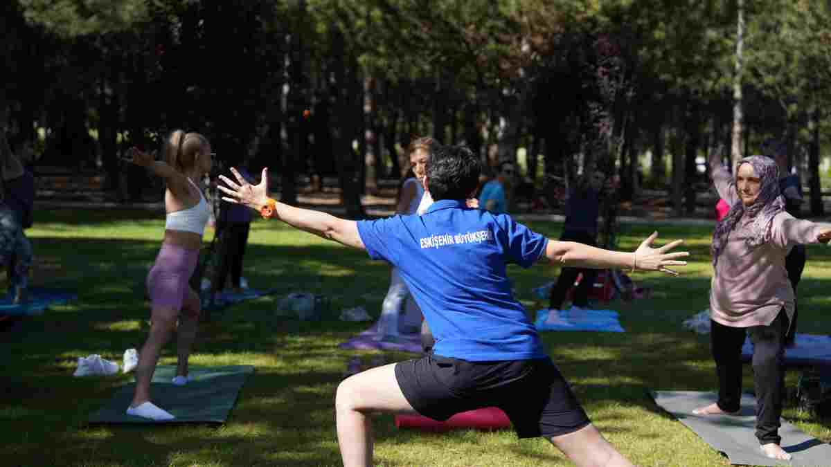 2 bin kişi açık havada sporun keyfini yaşadı