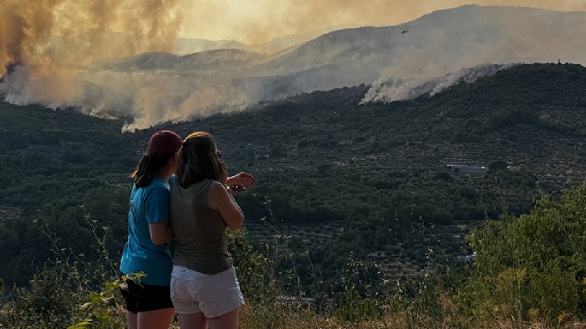Portekiz ve İspanya’da yangın alarmı: Ekipler sahada
