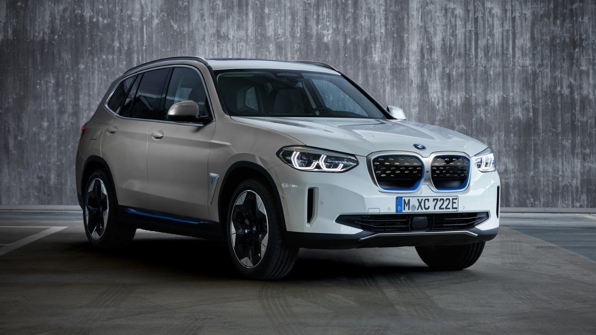 BMW'den elektriklide devrim gibi hamle: Yeni iX3 tek şarjla İstanbul'dan Kars'a gidiyor