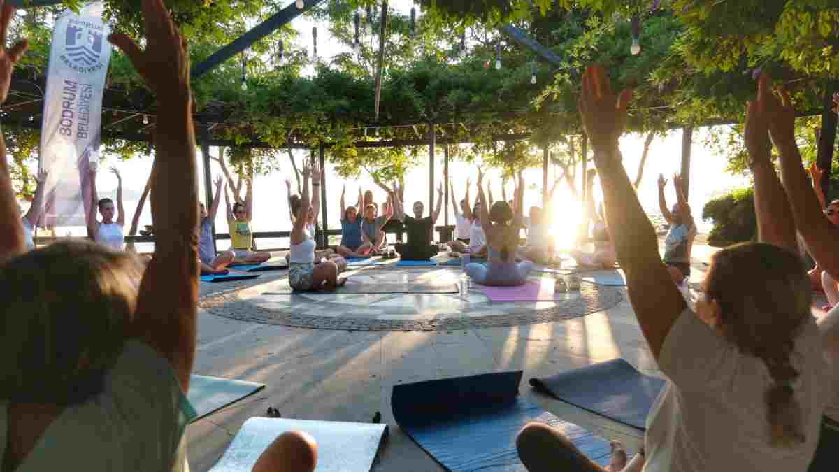 Açık Hava Yoga Günleri Turgutreis’te devam etti