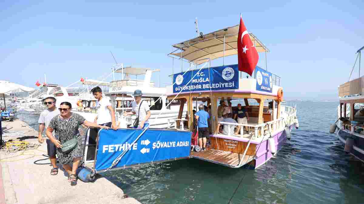 Fethiye-Şövalye Adası yolcu motoru seferleri başladı