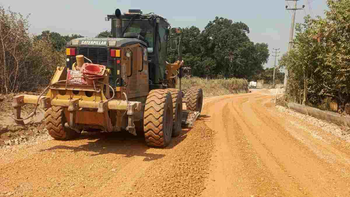 Büyükşehir’le kırsal kesimde yol kalitesi artıyor