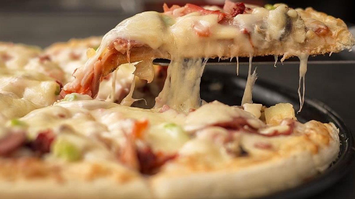 ABD’nin pizza devi küçülmeye gidiyor: 74 şube kepenk indirdi