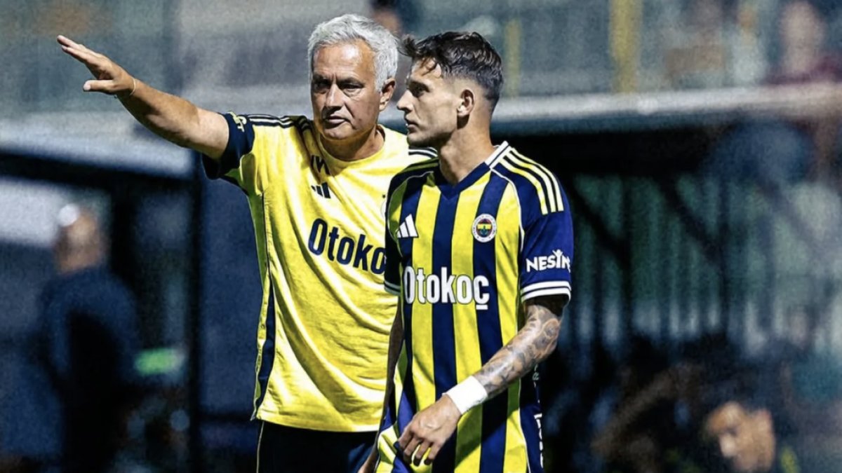 Jose Mourinho'dan Sebastian Szymanski'ye büyük jest: Tüm takım alkışladı