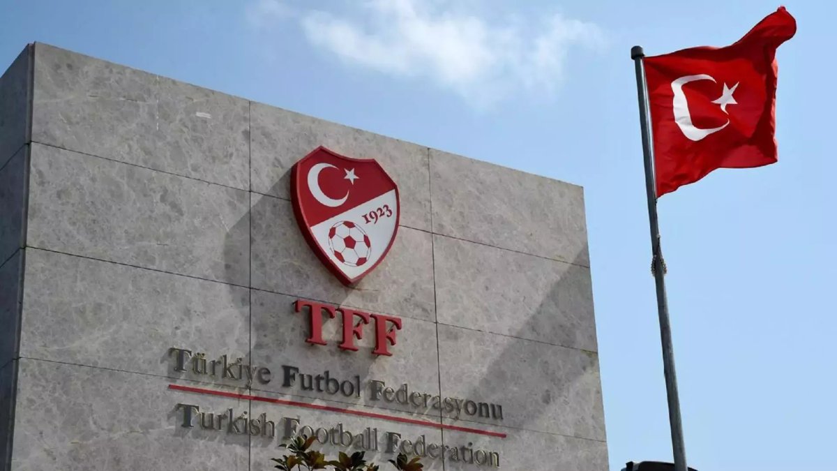 Son Dakika: TFF resmen açıkladı: Fenerbahçe, Beşiktaş ve Başakşehir'in ligdeki ilk hafta maçları ertelendi