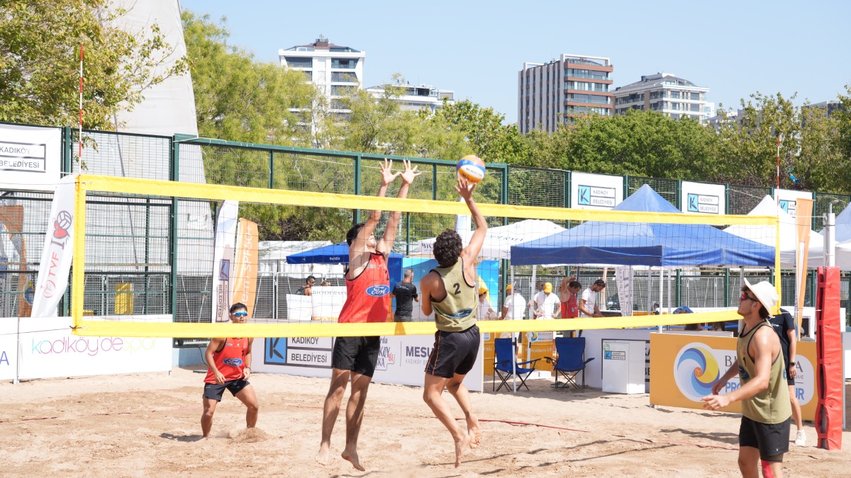 Kalamış’ta plaj voleybolu turnuvası başlıyor