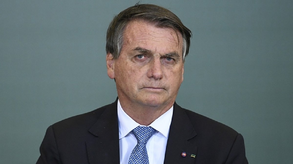 Sosyal medya yasağını çiğneyen Bolsonaro’ya ev hapsi