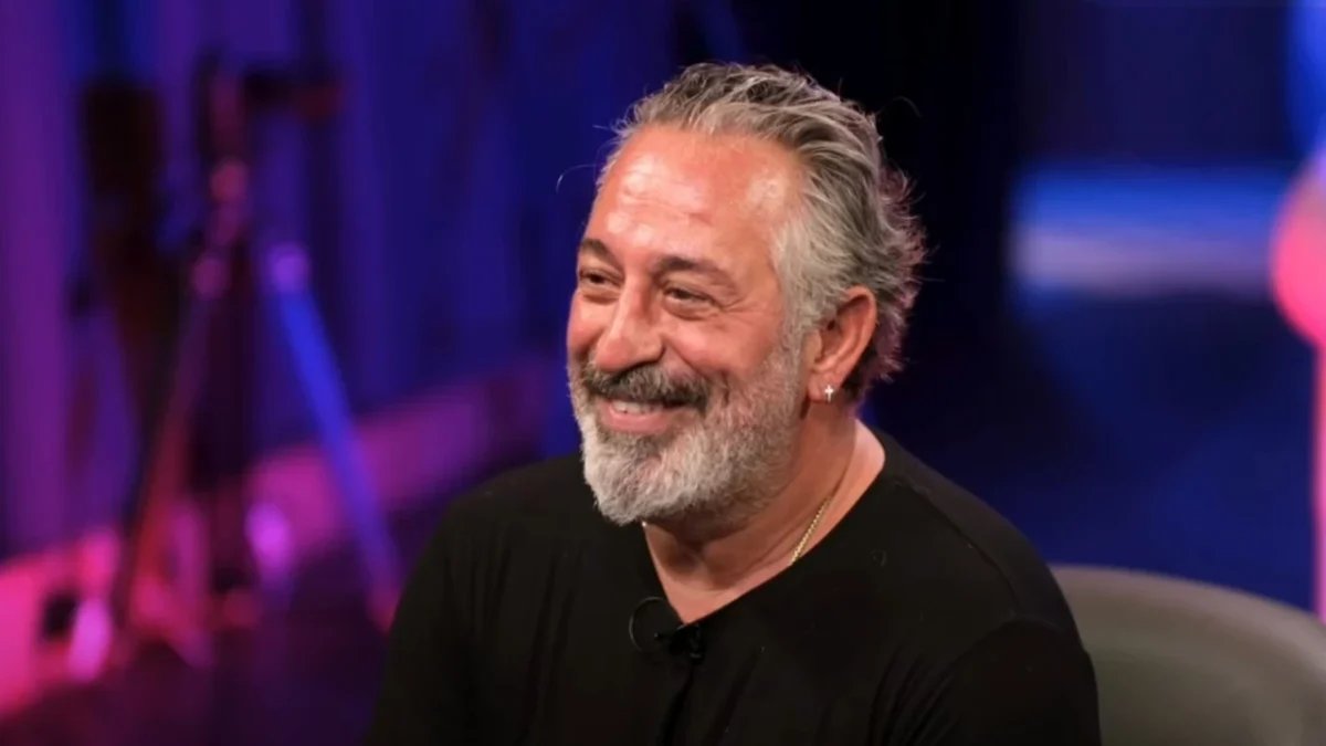 Cem Yılmaz yeni projesi için o isme teklifte bulundu! Netflix'e yeni projeyle geliyor
