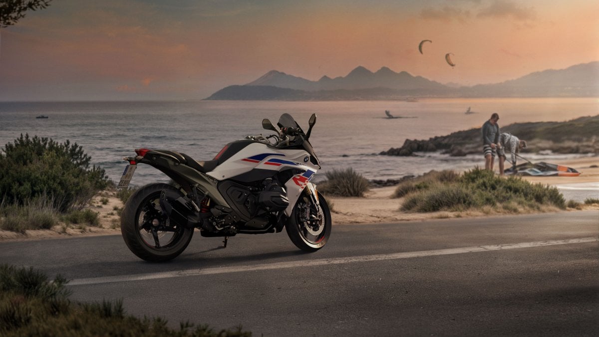 BMW R 1300 Serisi: Efsanevi Boxer Motor ile Yenilenen Tasarım ve Artırılmış Performans!