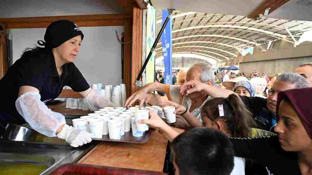 Büyükşehirden serinleten uygulama