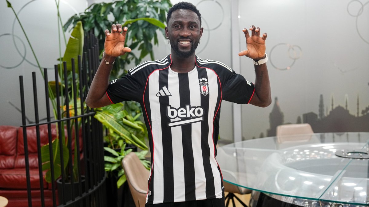 Beşiktaş'ın yeni transferi Ndidi, İstanbul'a geldi