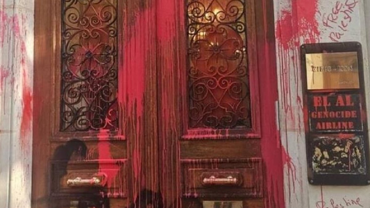 İsrailli şirket Fransa’daki ofisini boşaltıyor: ‘El Al Soykırım Hava Yolları’ sloganı pes ettirdi