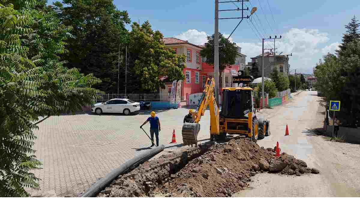 Elmalı Gündoğan Mahallesi’nde 2 kilometrelik yeni içme suyu hattı