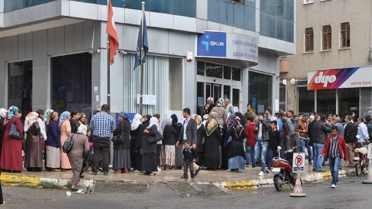 İŞKUR: Temmuzda kayıtlı işsiz sayısı 44 bin kişi arttı