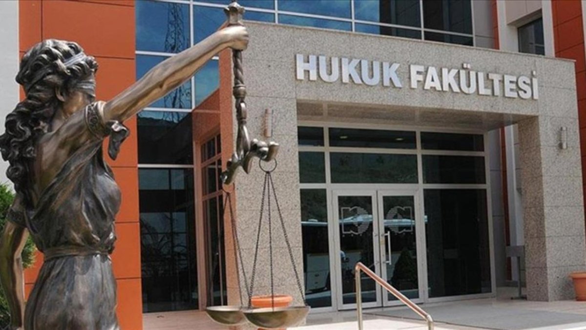 Hukuk fakültesi giriş barajı 125 bine geriledi