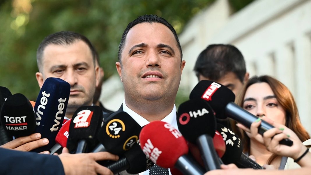 Avukat Rezan Epözdemir gözaltına alındı: 'Rüşvet', 'siyasi ve askeri casusluk' ile 'FETÖ’ye yardım' suçlamalarıyla tahdit