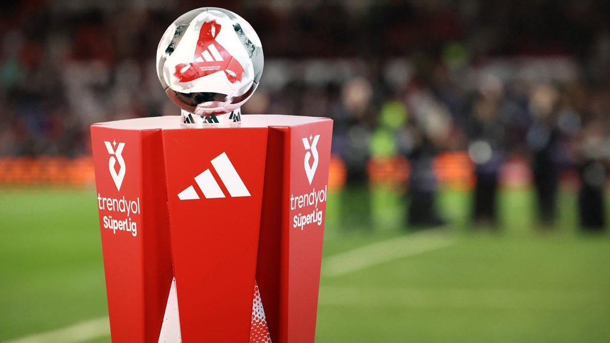 Süper Lig'de makas giderek açılıyor: Rekabette keskin düşüş