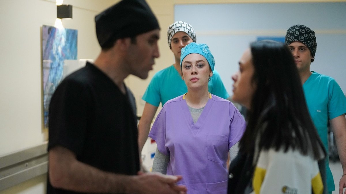 Merakla beklenen diziye taze kan! Bahar dizisi kadrosuna sürpriz isimler katılıyor