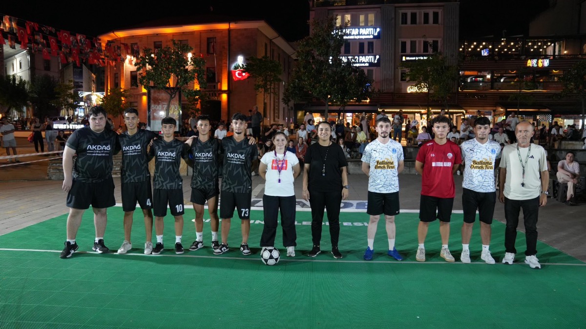 Giresun’da Ayak Tenisi Turnuvası sona erdi