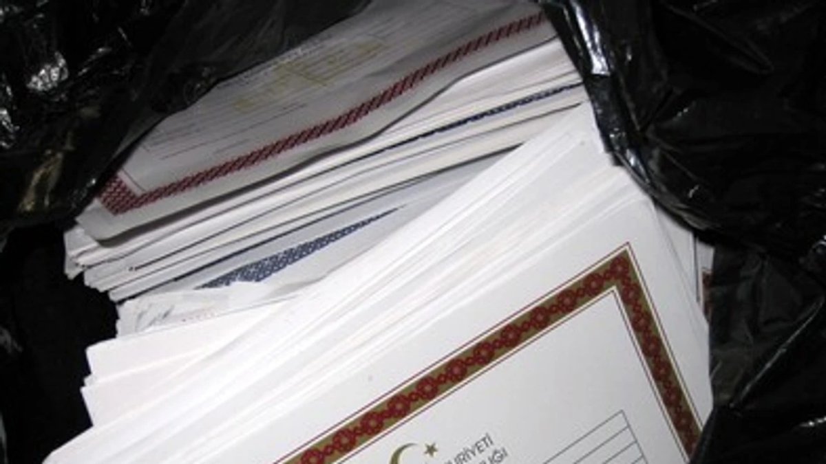 Sahte diploma skandalının arkası bitmiyor! Şoke eden iddia: Sahte pasaport skandalı üniversiteleri salladı