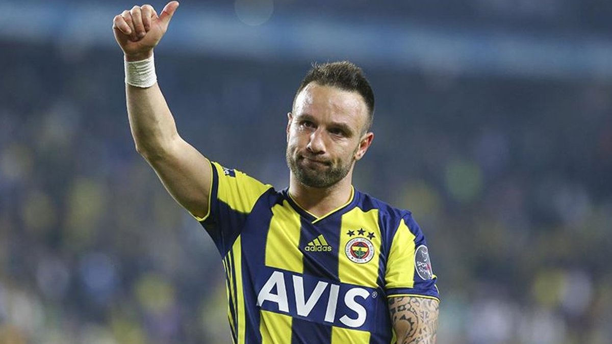 Valbuena'nın yeni takımı herkesi şaşırttı! Sürpriz anlaşma