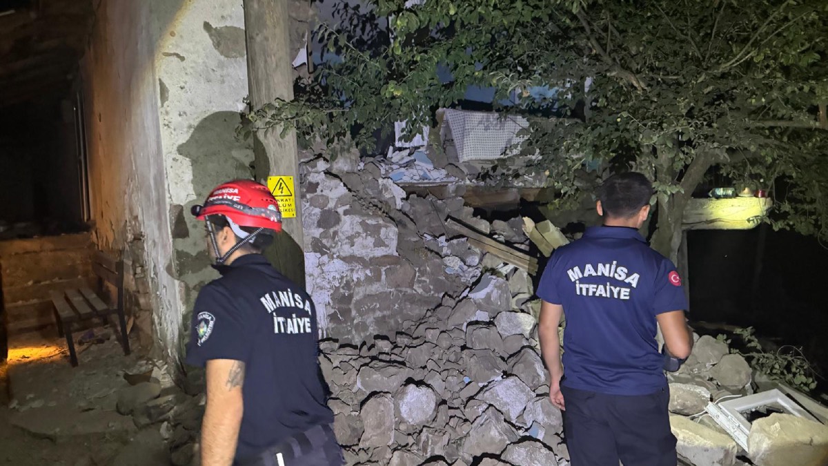 Manisa Büyükşehir’den Sındırgı depremi sonrası Balıkesir’e destek