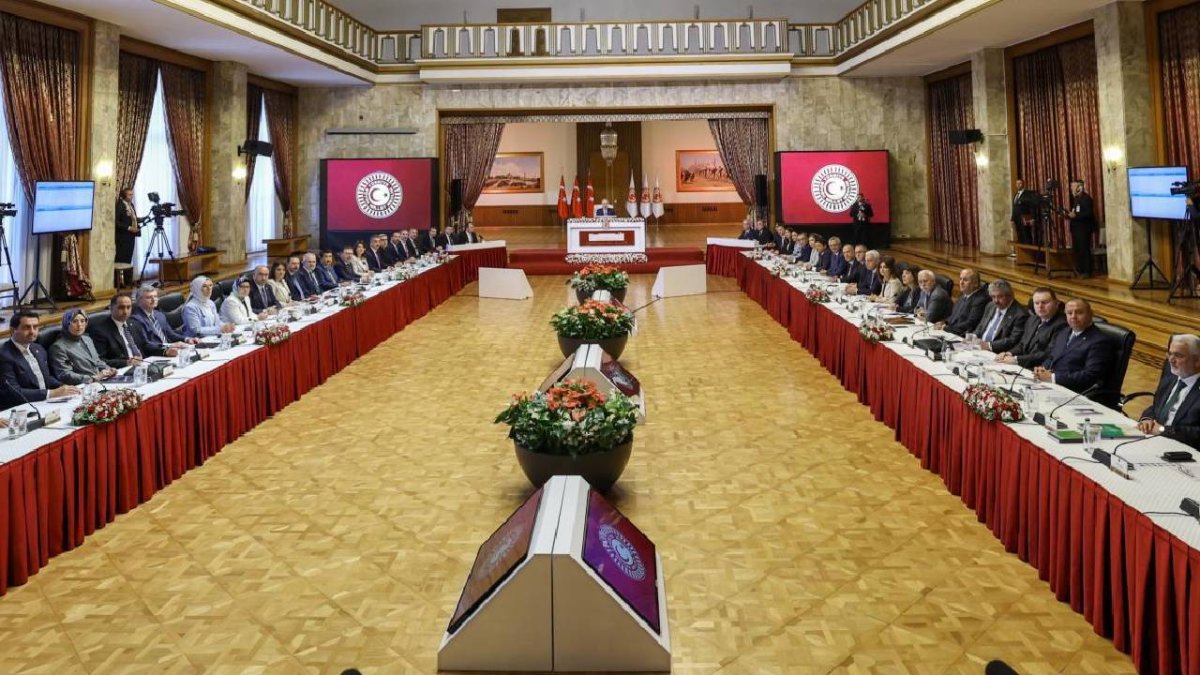 İYİ Parti’nin boş bıraktığı Komisyon üyelikleri AKP, CHP ve DEM Parti arasında paylaşıldı