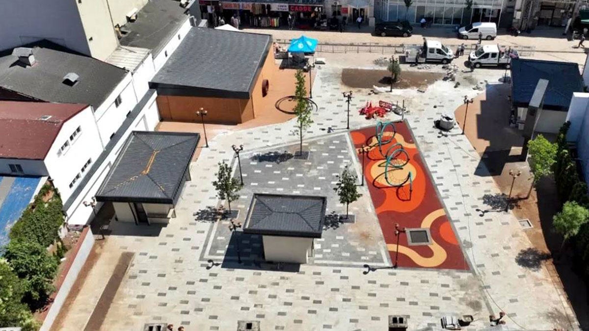 Simit ve çay keyfi için yeni adres: Tepecik Meydanı! İzmit'in en havalı meydanı geliyor