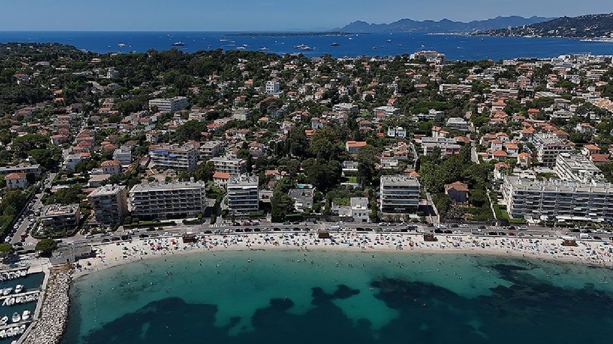 Fransa, aşırı sıcaklara karşı kırmızı alarma geçti