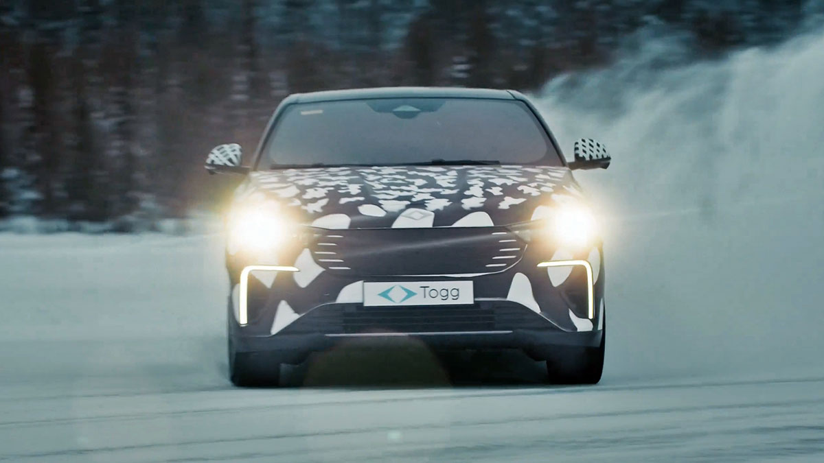 Sedan model T10F'in nefes kesen kış testi videosu yayınlandı! TOGG'dan yeni gövde gösterisi
