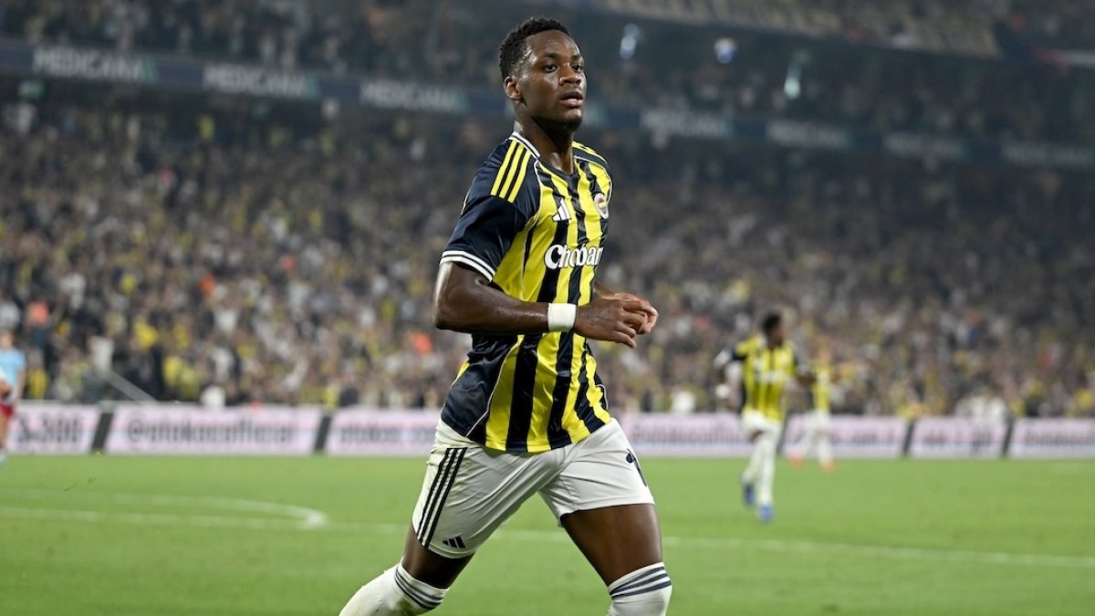 Feyenoord maçında sakatlanmıştı! Jhon Duran sakatlığı hakkında konuştu