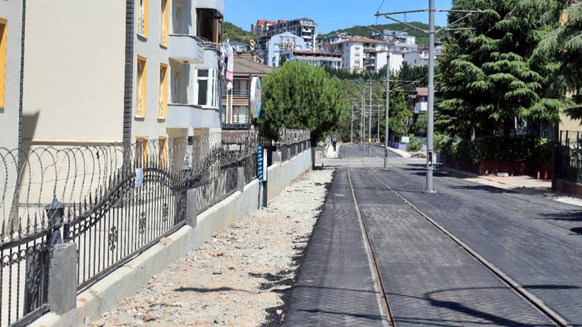 Raylar döşeniyor, şehir dönüşüyor! Kocaeli'ye dev tramvay projesi