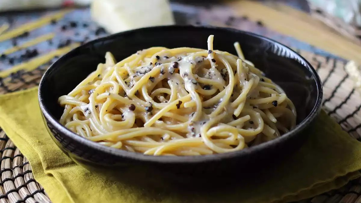 İtalyan şefe dönüşme zamanı! Sadece 15 dakikada hazır: İtalyan mutfağının en hızlı ve lezzetli yemeği!