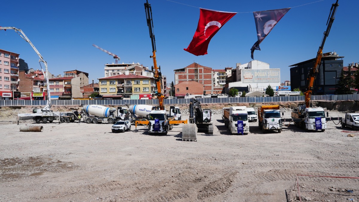 Eskişehir’e yeni kapalı pazar alanı: Kurtuluş Projesi temel atma töreni gerçekleştirildi